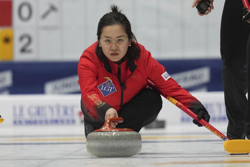 入场地并停 入场地并停